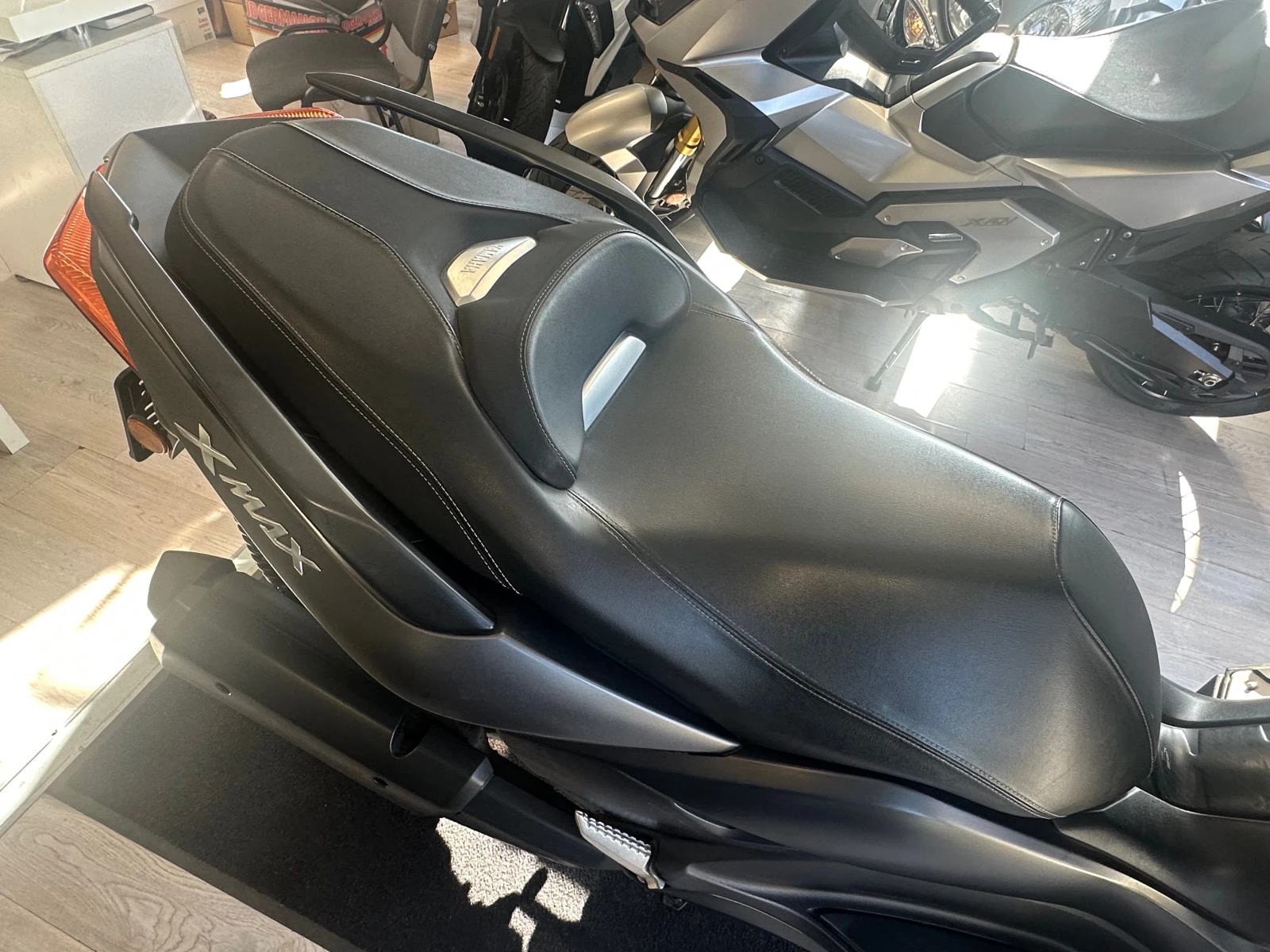 Yamaha X-max 300i ABS/TC/LED 07.2019г. - изображение 3