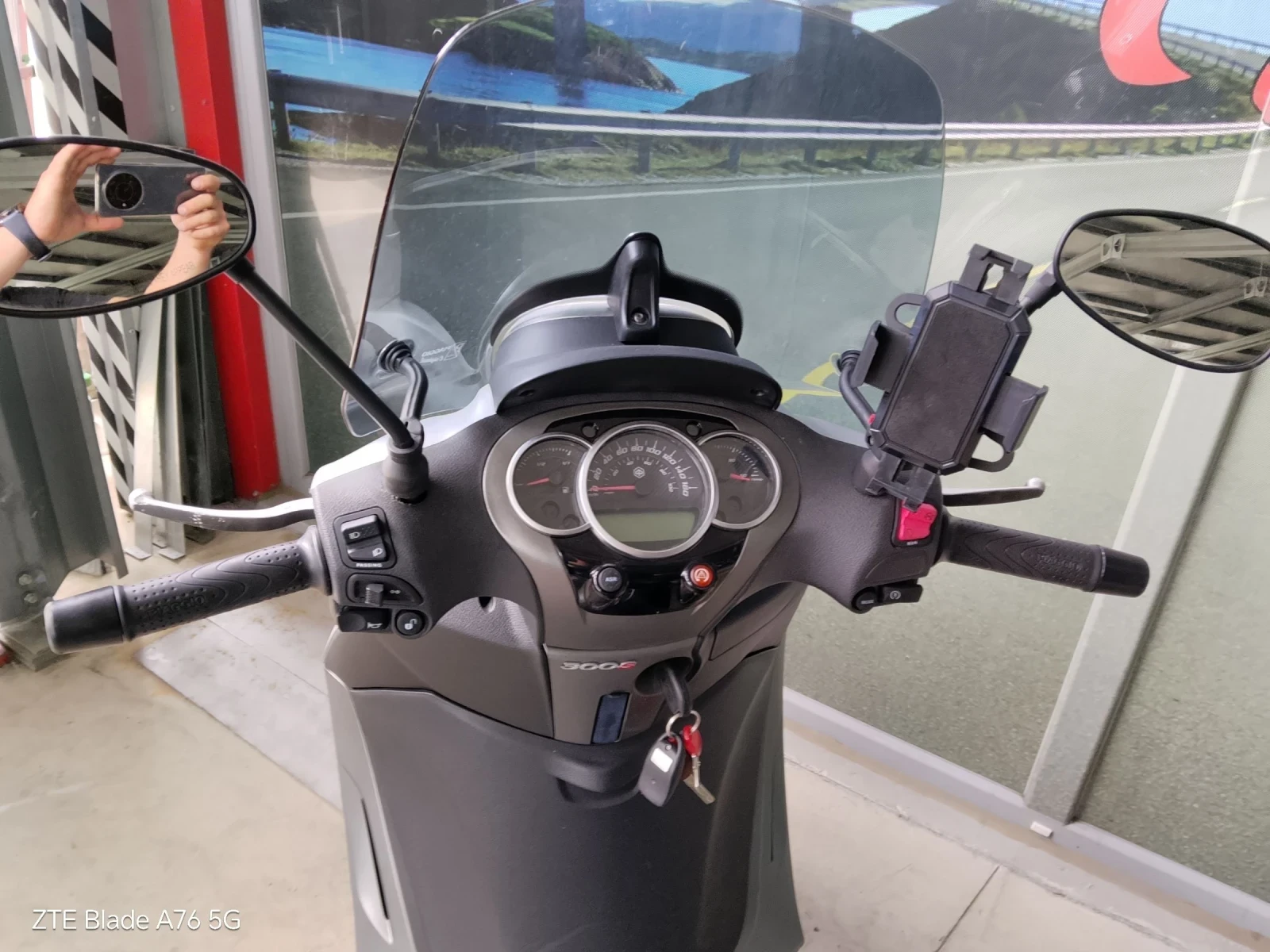 Piaggio Beverly 300 ABS , снимка 8 - Мотоциклети и мототехника - 55013259