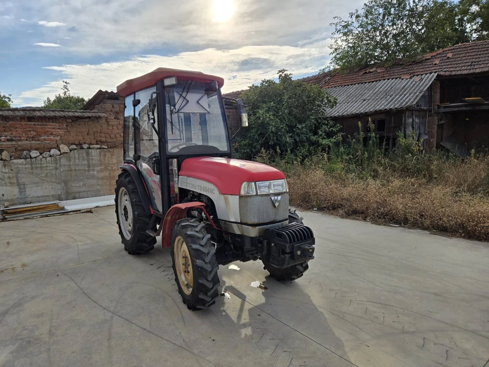 Трактор Foton TB604NC