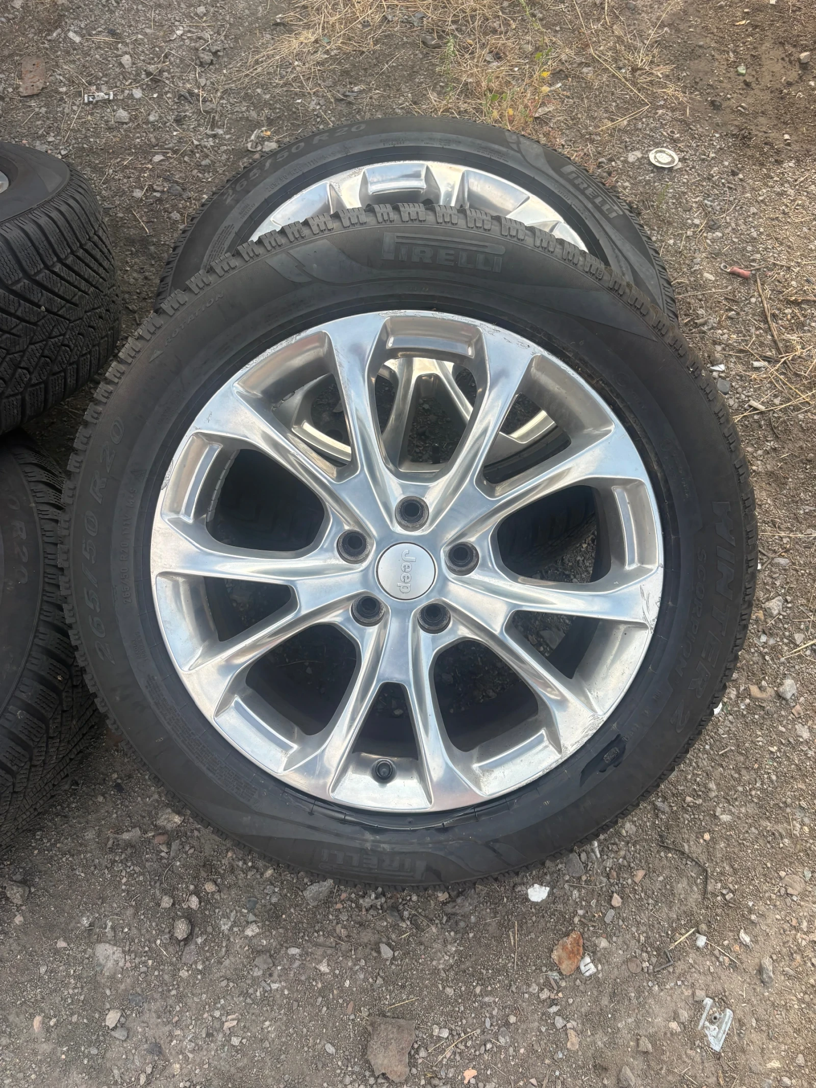 Гуми с джанти Pirelli 265/50R20