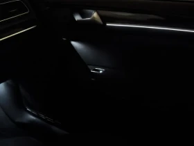 VW Golf 1.6 TDI Highline , снимка 13 - Автомобили и джипове - 53625873