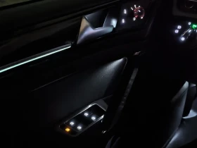 VW Golf 1.6 TDI Highline , снимка 14 - Автомобили и джипове - 53625873