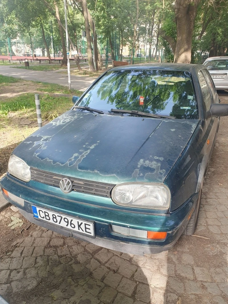 VW Golf 1.9tdi, снимка 3 - Автомобили и джипове - 46295639