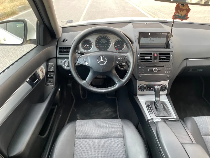 Mercedes-Benz C 320 Avantgarde, снимка 10 - Автомобили и джипове - 47564250