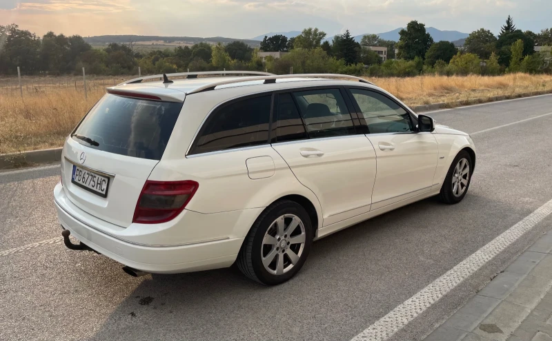 Mercedes-Benz C 320 Avantgarde, снимка 6 - Автомобили и джипове - 47564250