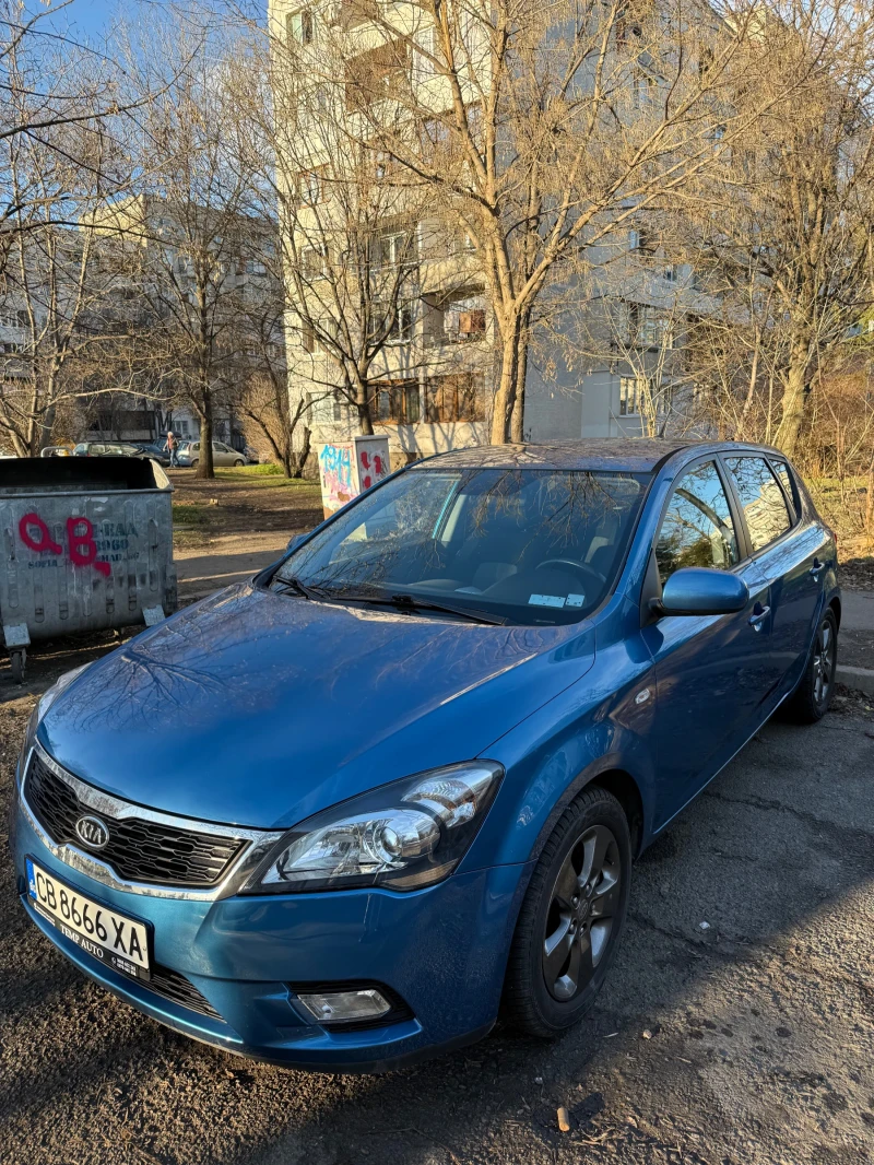 Kia Ceed, снимка 1 - Автомобили и джипове - 48824975