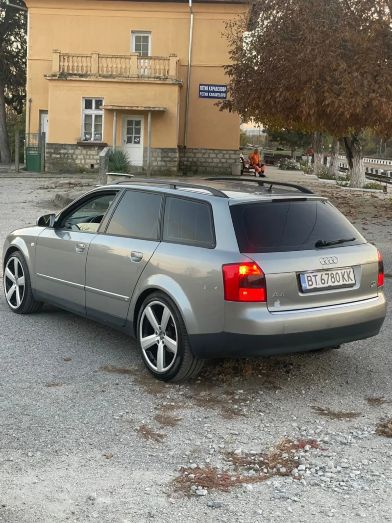 Audi A4 2.5, снимка 3 - Автомобили и джипове - 49293602