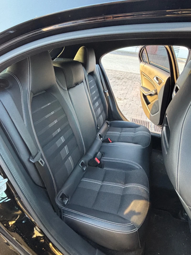 Mercedes-Benz A 180 d Facelift AMG Sport LED , снимка 16 - Автомобили и джипове - 52555927