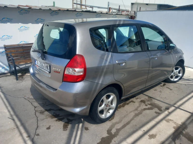 Honda Jazz, снимка 5 - Автомобили и джипове - 52275097