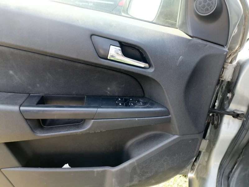 Opel Astra 1.6, снимка 10 - Автомобили и джипове - 52016078