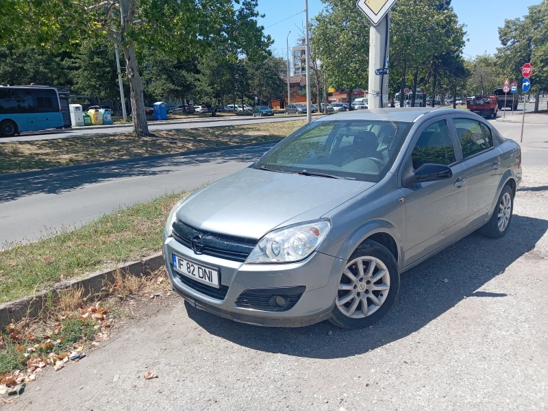 Opel Astra 1.6, снимка 2 - Автомобили и джипове - 52016078