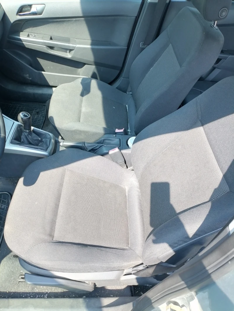 Opel Astra 1.6, снимка 9 - Автомобили и джипове - 52016078