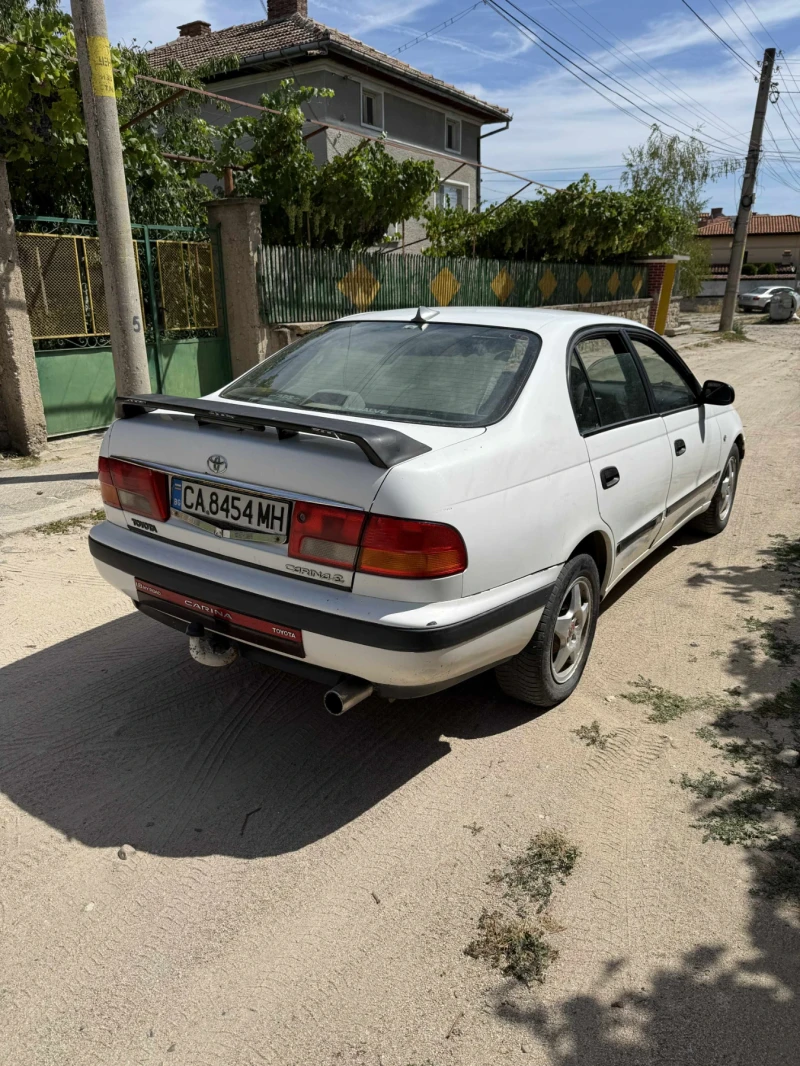 Toyota Carina 1.6, снимка 5 - Автомобили и джипове - 51499806