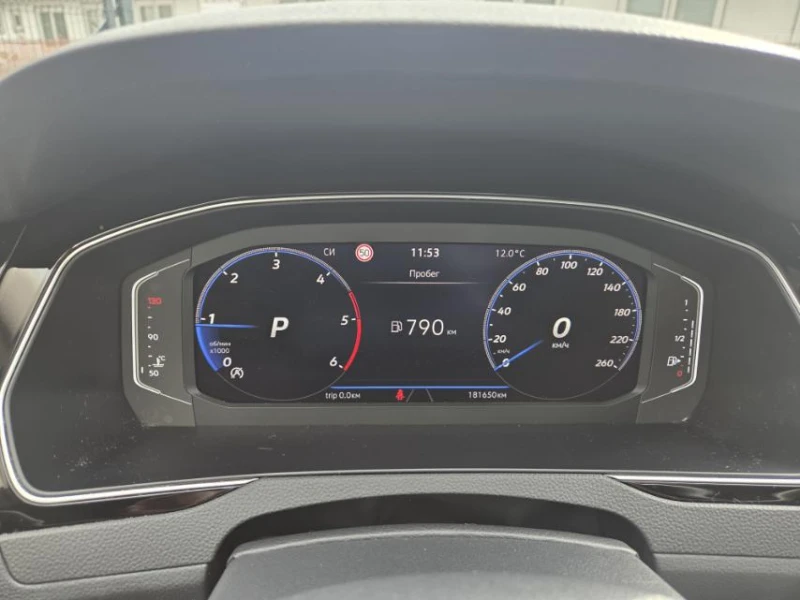 VW Passat Highline2.0TDI, снимка 13 - Автомобили и джипове - 52219945