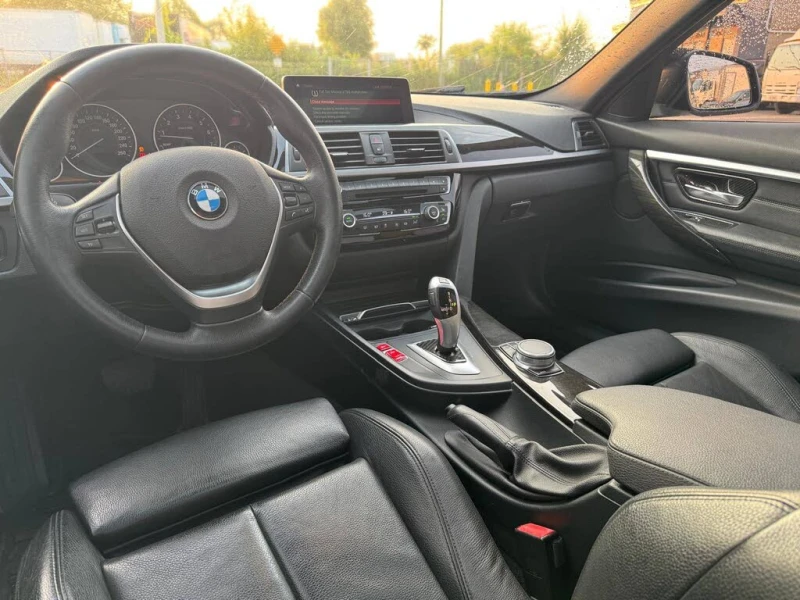 BMW 330 xDrive* АвтоКредит* (ЦЕНА ДО БГ), снимка 14 - Автомобили и джипове - 52517256