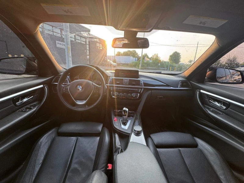 BMW 330 xDrive* АвтоКредит* (ЦЕНА ДО БГ), снимка 8 - Автомобили и джипове - 52517256