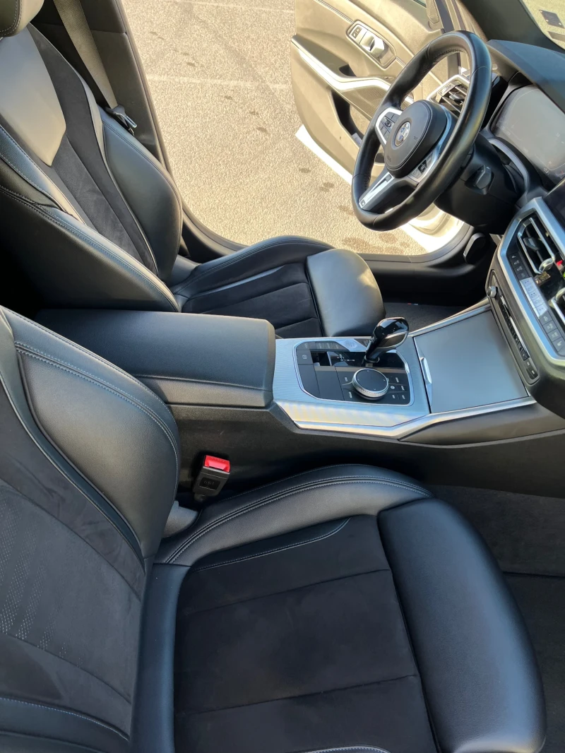 BMW 320 X-Drive М Пакет, снимка 12 - Автомобили и джипове - 53358777
