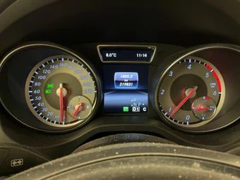 Mercedes-Benz GLA 180 1.5 DCI-109 ps* *  | Mobile.bg � ����������� 9