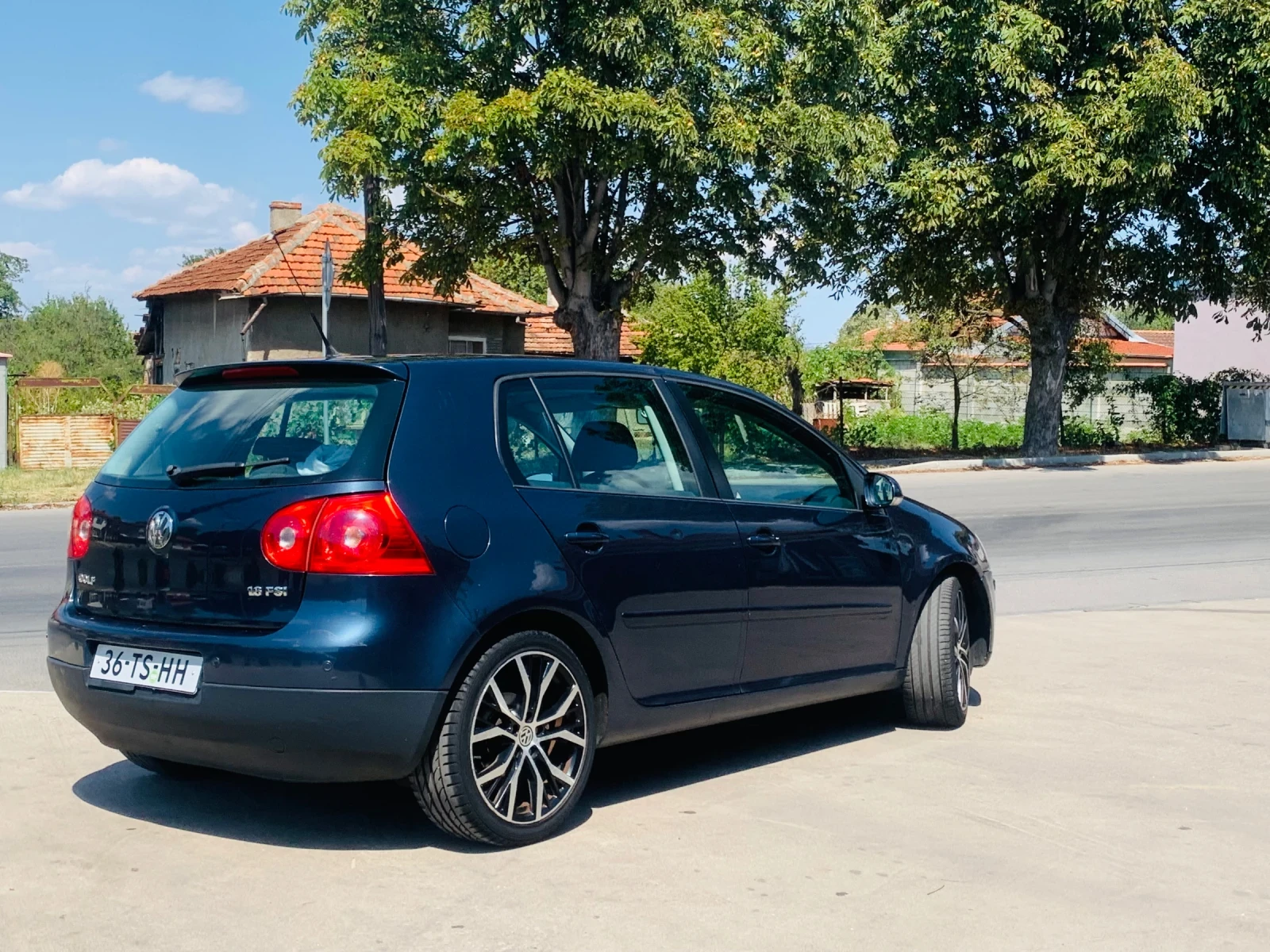 VW Golf 1.6 FSI FACELIFT - изображение 8