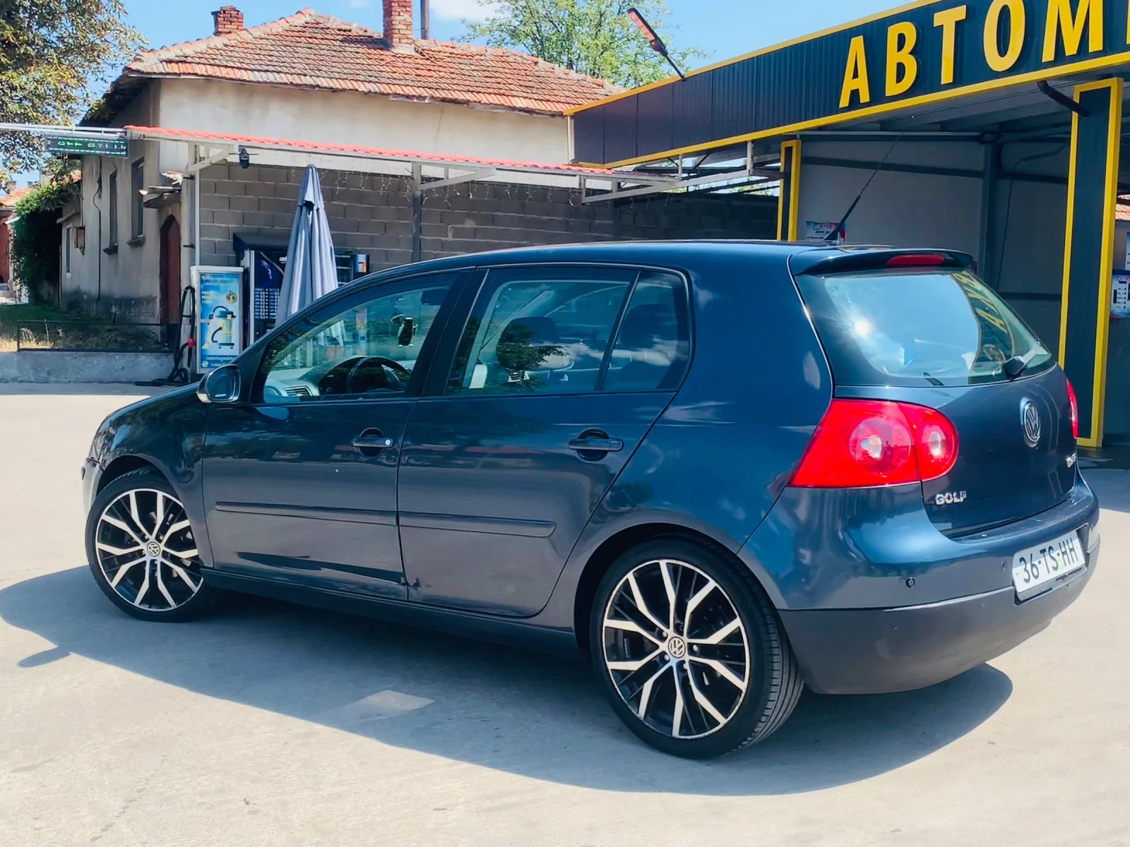 VW Golf 1.6 FSI FACELIFT - изображение 5