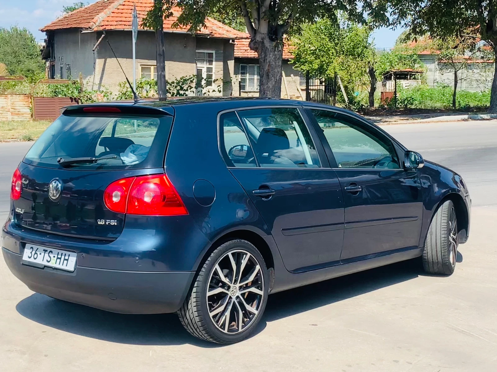 VW Golf 1.6 FSI FACELIFT - изображение 7