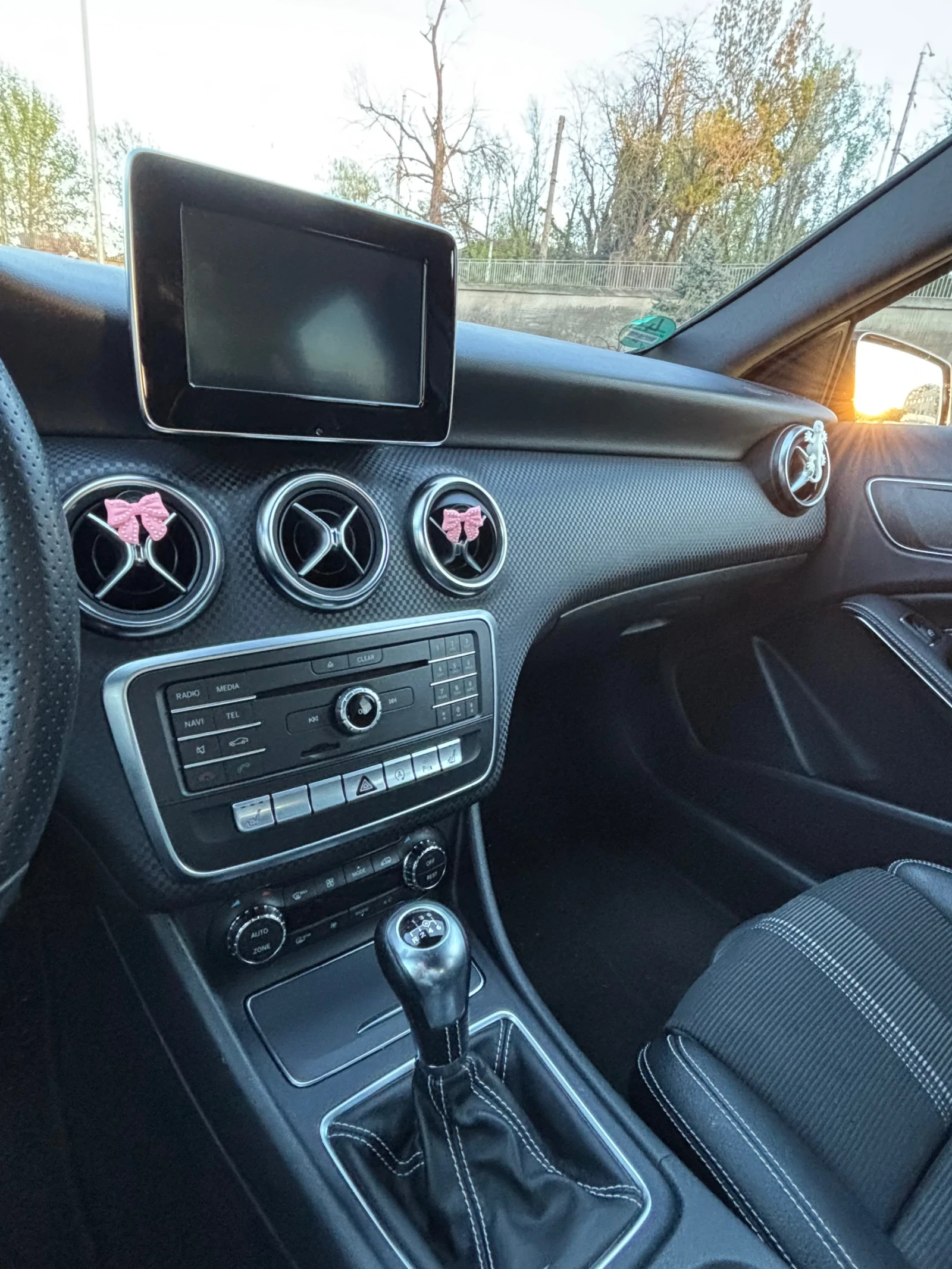 Mercedes-Benz A 180 d Facelift AMG Sport LED  | Mobile.bg   13
