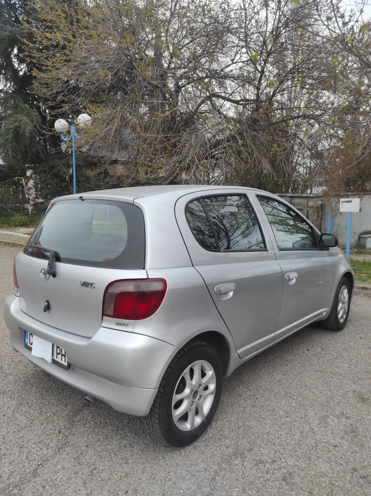 Toyota Yaris  - изображение 5