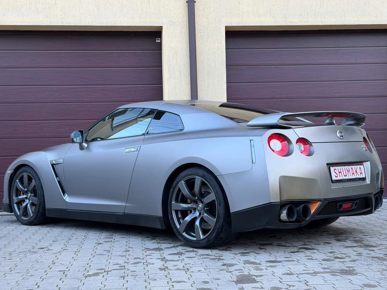 Nissan Gt-r  - изображение 4