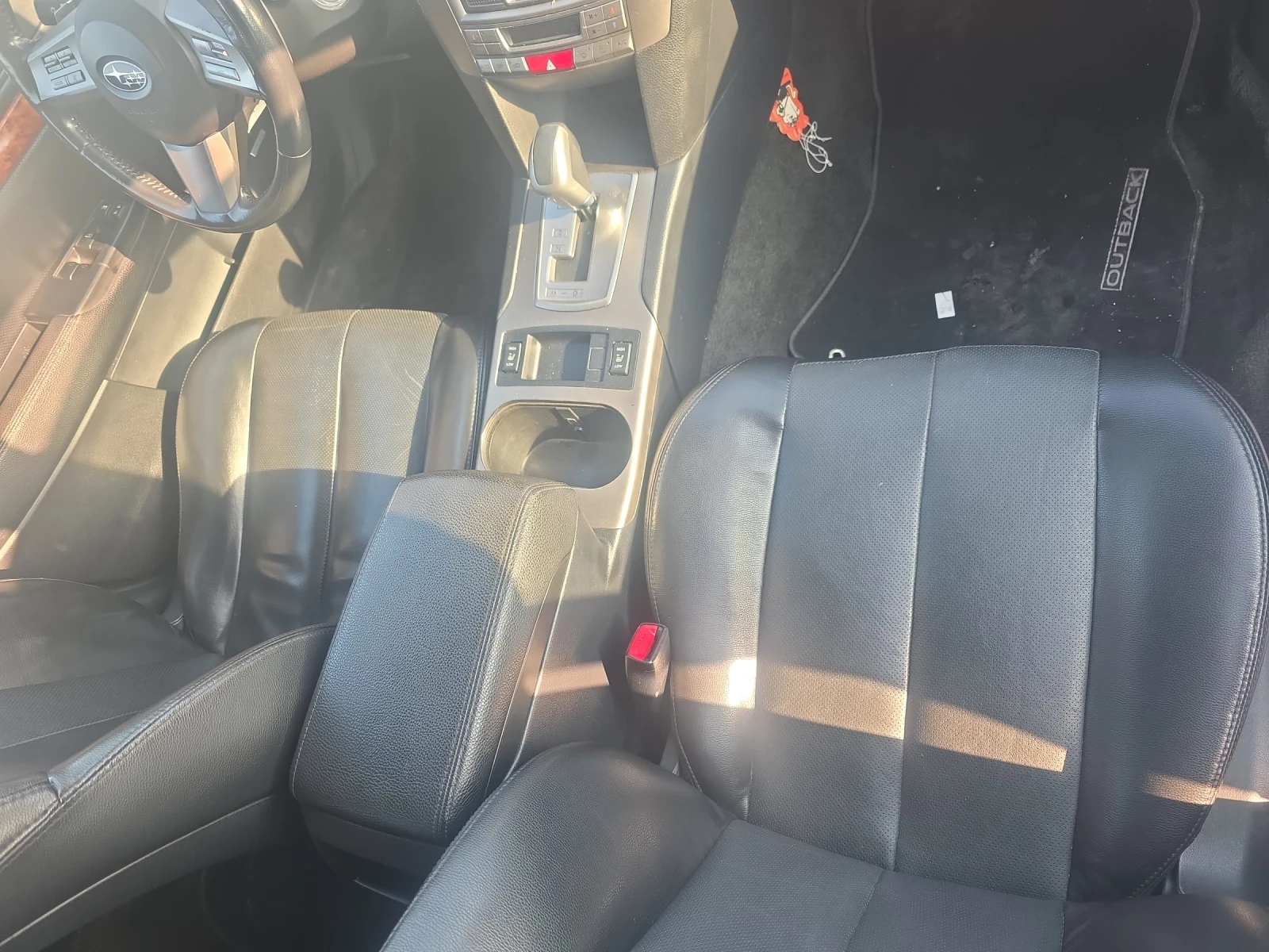 Subaru Outback 3.6.АГУ автомат кожа - изображение 8