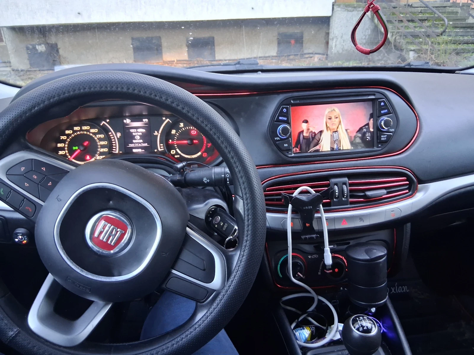 Fiat Tipo Седан, снимка 5 - Автомобили и джипове - 53609872