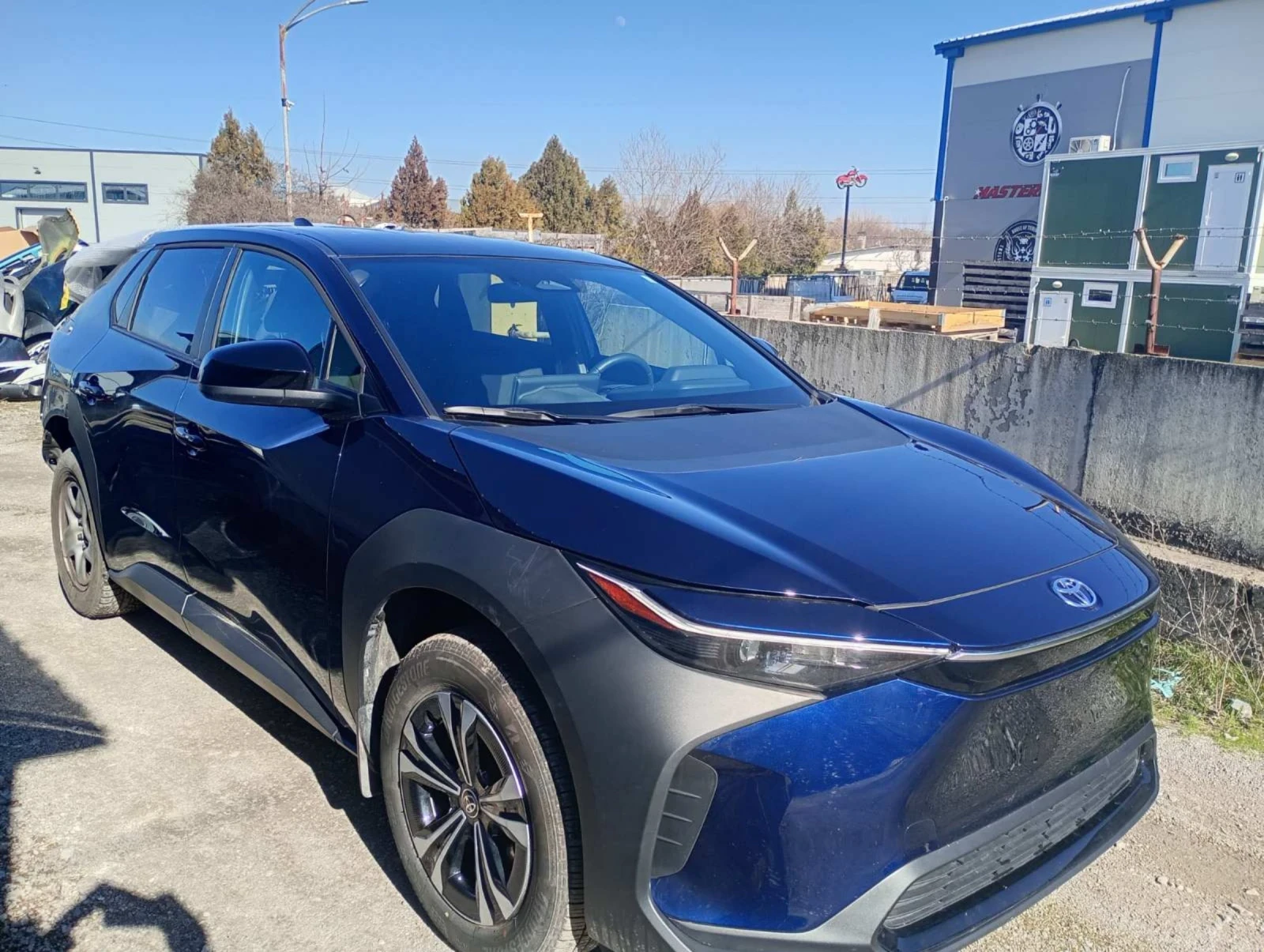 Toyota bZ4X AWD | Mobile.bg � ����������� 2