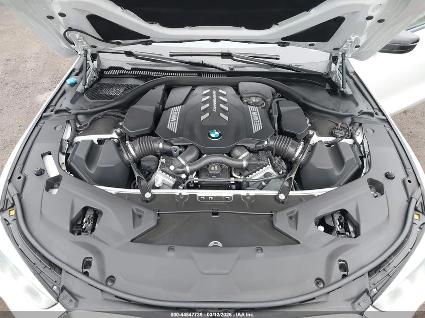 BMW 850 4.4L V-8 DI, DOHC, VVT, TURBO, 523HP All Wheel | Mobile.bg � ����������� 10