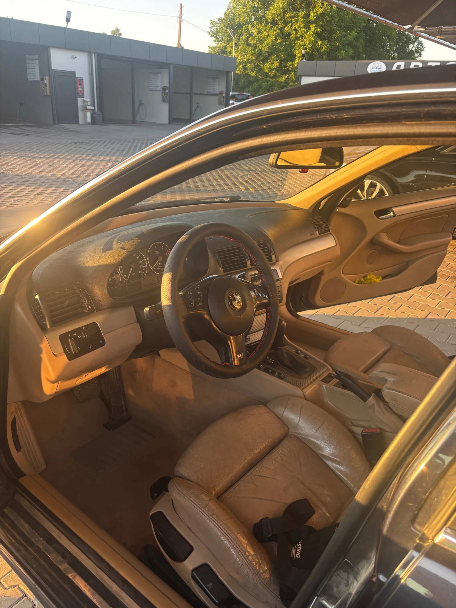 BMW 330, снимка 6 - Автомобили и джипове - 55252422