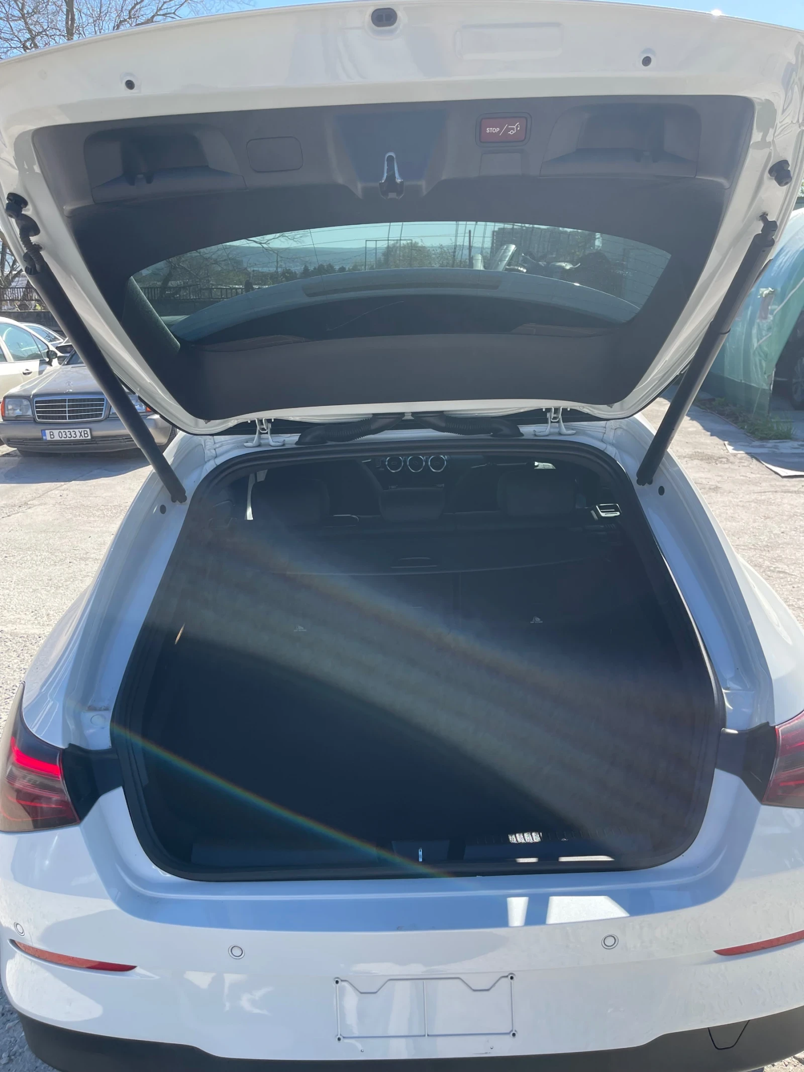 Mercedes-Benz CLA 180 CDI, снимка 15 - Автомобили и джипове - 54386633