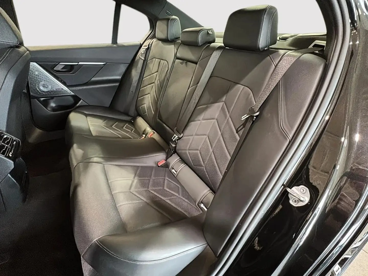 BMW 530 xDrive M Sport B&W ���� �� �������� ���������� | Mobile.bg � ����������� 17