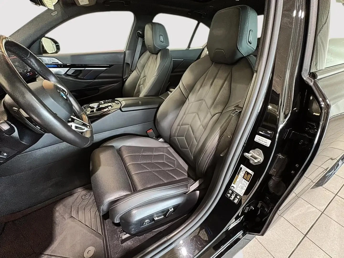 BMW 530 xDrive M Sport B&W ���� �� �������� ���������� | Mobile.bg � ����������� 11