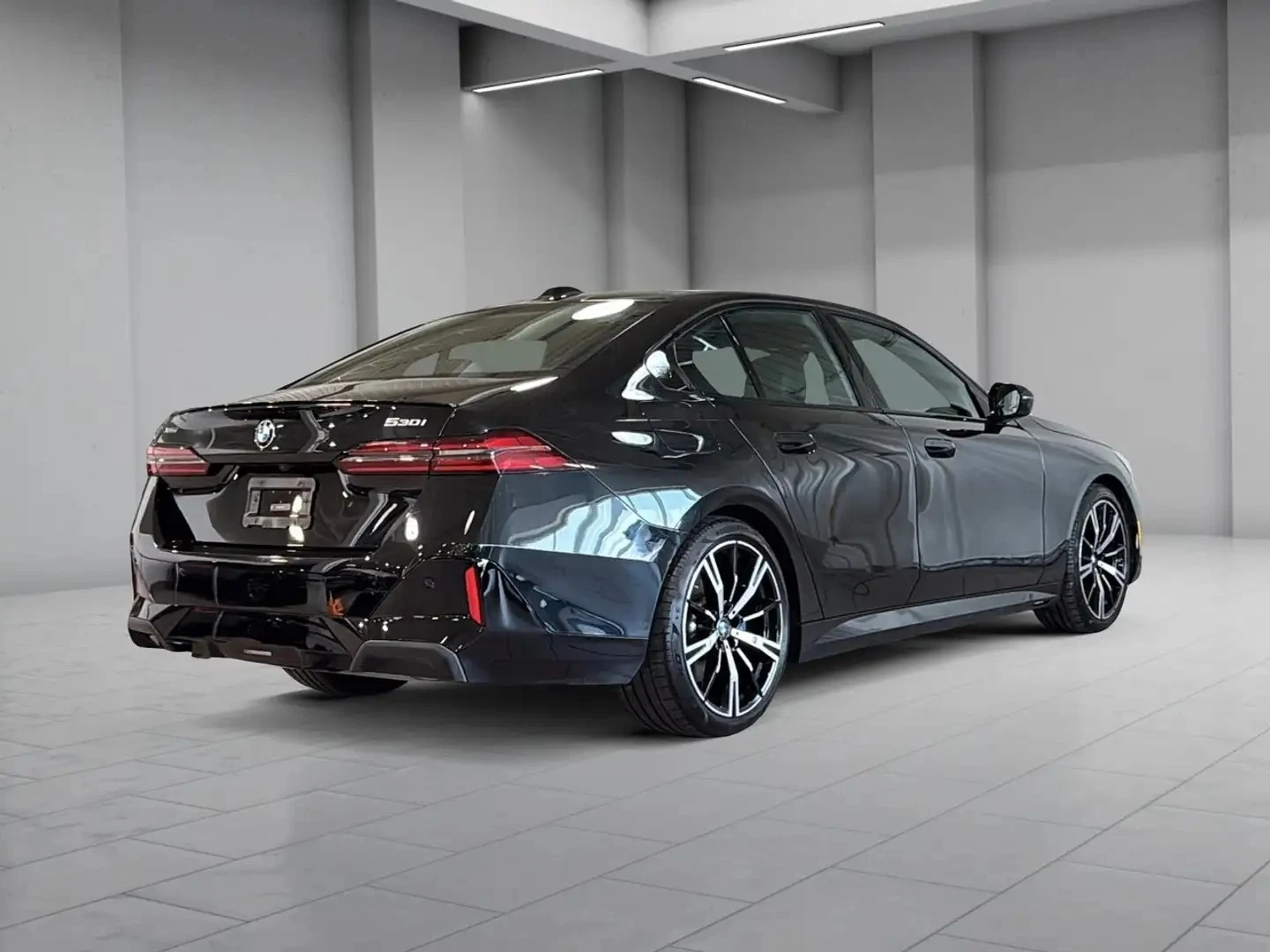 BMW 530 xDrive M Sport B&W ���� �� �������� ���������� | Mobile.bg � ����������� 4