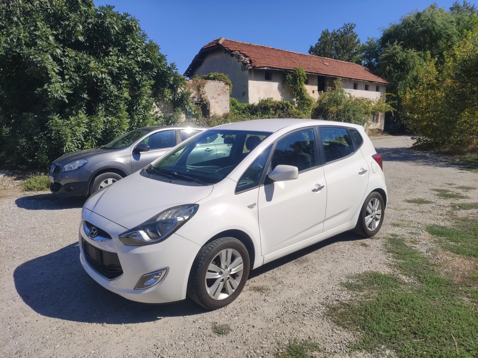 Hyundai Ix20 1.4 газ брц отличен, снимка 4 - Автомобили и джипове - 56219465