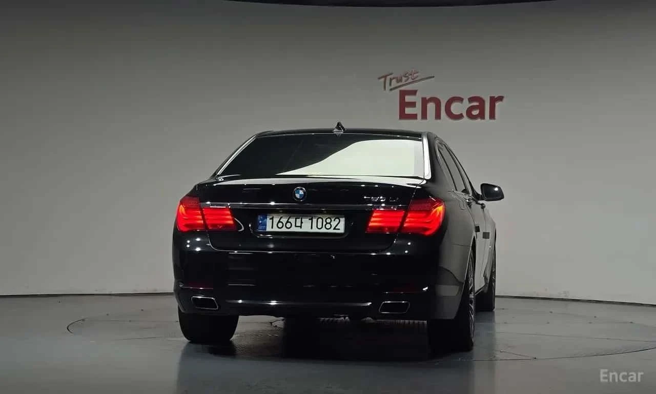 BMW 750, снимка 4 - Автомобили и джипове - 56707429