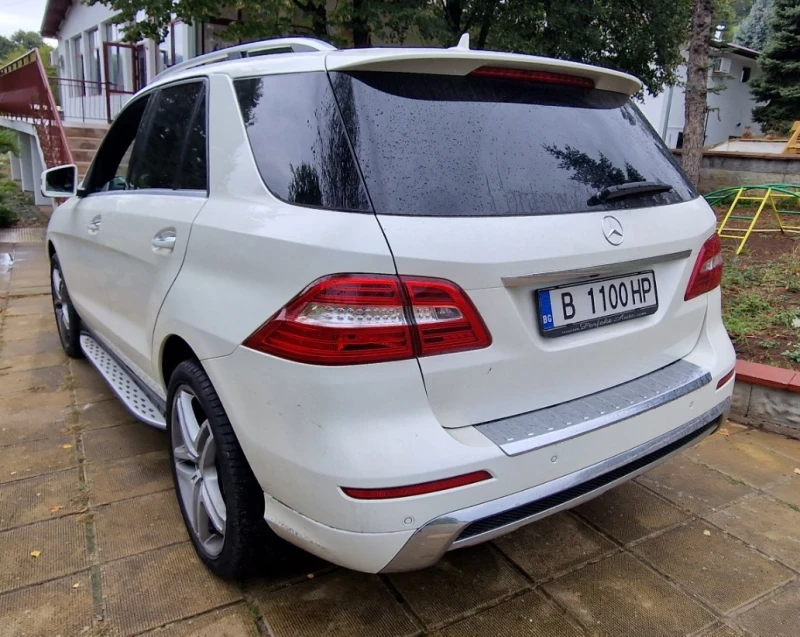 Mercedes-Benz ML 500 AMG-PACKET, 4matic, ДИСТРОНИК, Масаж, Harman/kardo, снимка 4 - Автомобили и джипове - 48023756