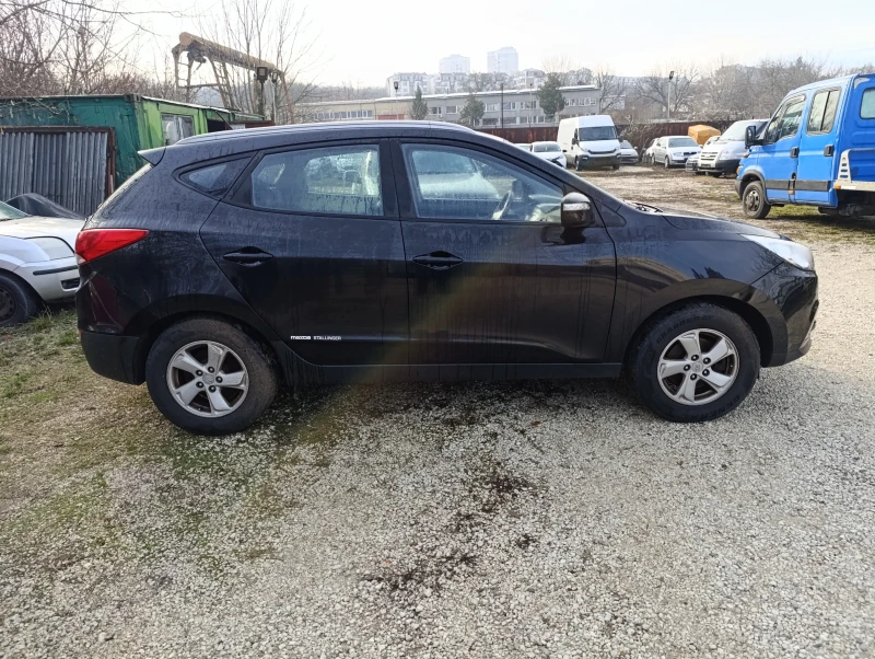 Hyundai IX35, снимка 1 - Автомобили и джипове - 48343073