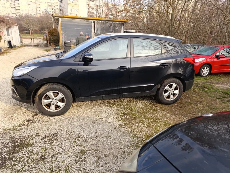 Hyundai IX35, снимка 3 - Автомобили и джипове - 48343073