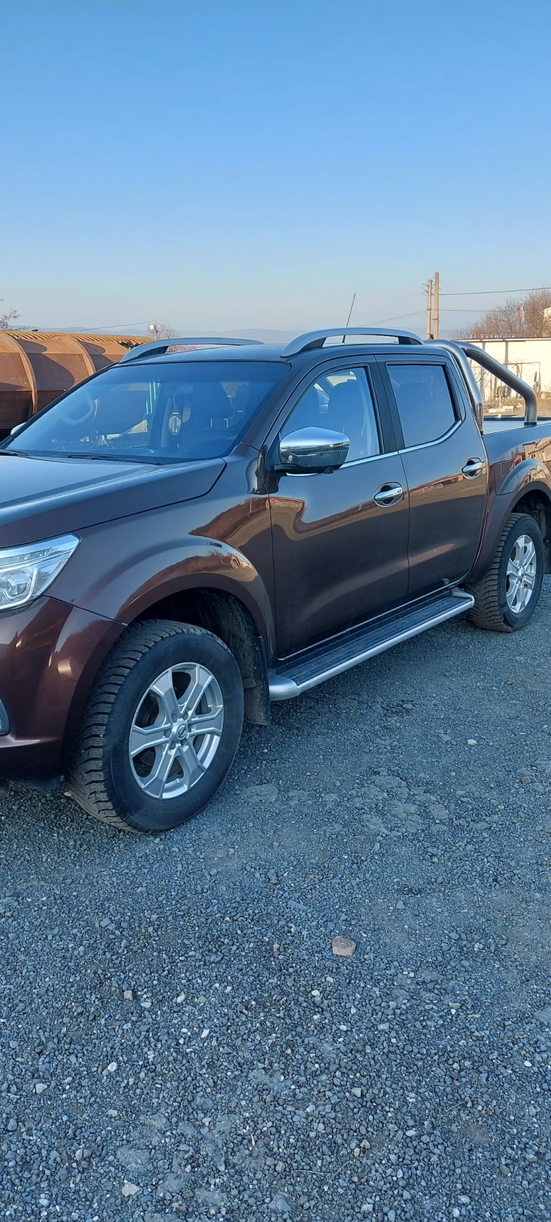 Nissan Navara, снимка 2 - Автомобили и джипове - 49474537