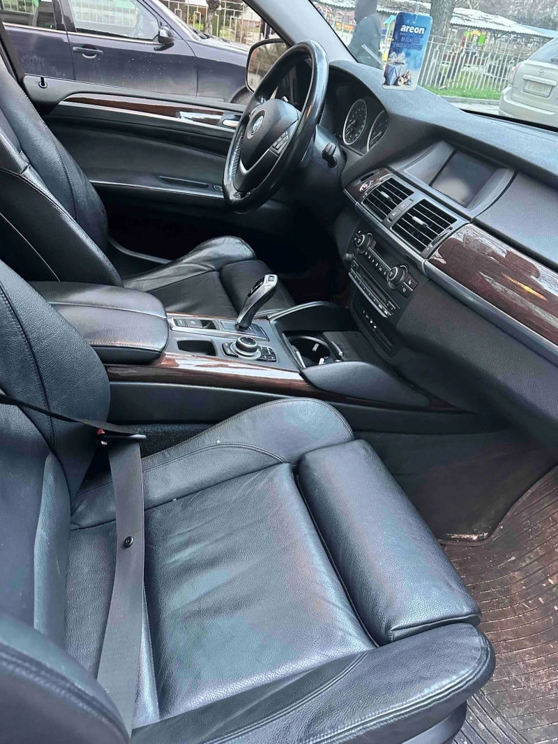 BMW X6, снимка 11 - Автомобили и джипове - 53026094