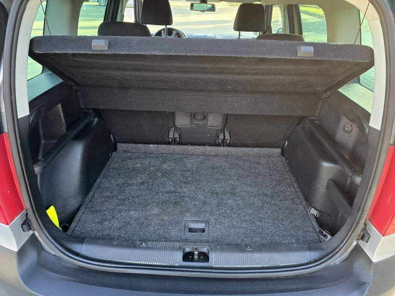 Skoda Yeti ТОП СЪСТОЯНИЕ/4х4/1.8, снимка 15 - Автомобили и джипове - 53188034