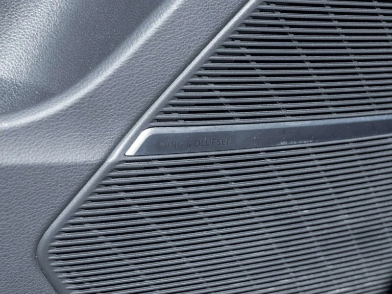 Audi Q8 * S Line quattro Prestige * CARFAX * ЦЕНА ДО БГ, снимка 7 - Автомобили и джипове - 53256233