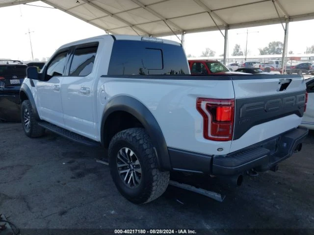 Ford Raptor Raptor 3.5L V6 450кс 4WD SuperCrew, снимка 3 - Автомобили и джипове - 47501279