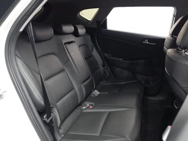 Hyundai Tucson Gasoline 1.6 turbo 2WD| 177к.с.| ВКЛ.ТЕХНОТЕСТ, снимка 12 - Автомобили и джипове - 55294100