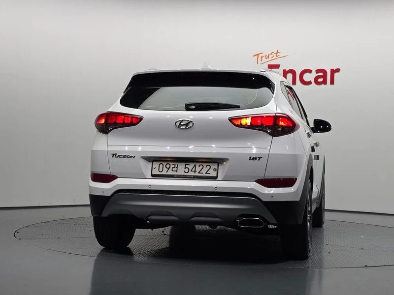Hyundai Tucson Gasoline 1.6 turbo 2WD| 177к.с.| ВКЛ.ТЕХНОТЕСТ, снимка 4 - Автомобили и джипове - 55294100