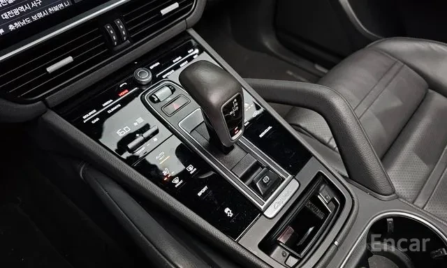 Porsche Cayenne 3.0* Люк* Камера* Подгрев, снимка 12 - Автомобили и джипове - 56684384